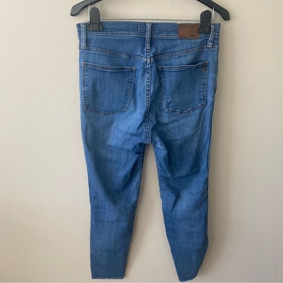 Madewell 10-Inch High Waist Button Front Crop Skinny Jeans - Picture 9 of 15